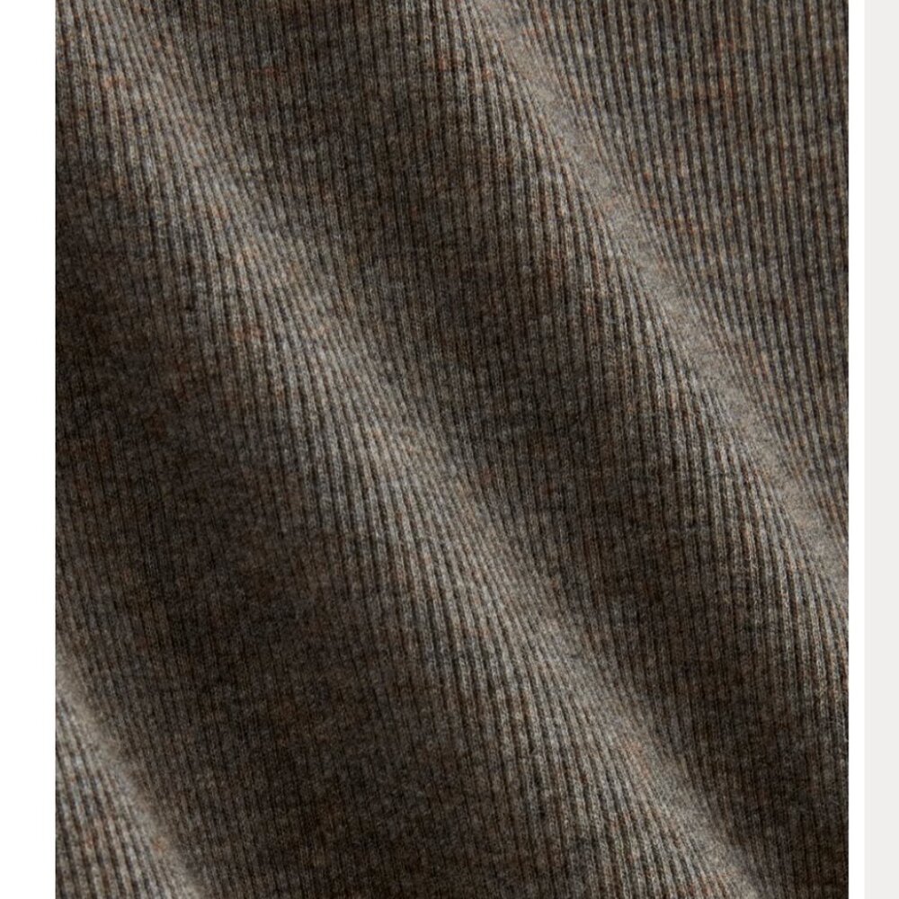 Everlane The Luxe Rib Scoop-Neck Tee - Heathered Fatigue - Picture 2 of 4